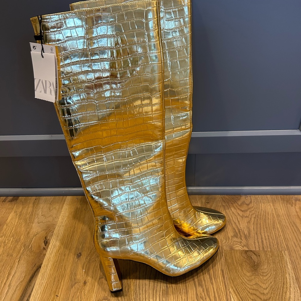 Zara Shiny Gold Croc-Patterned Heeled Boots size 38 7.5